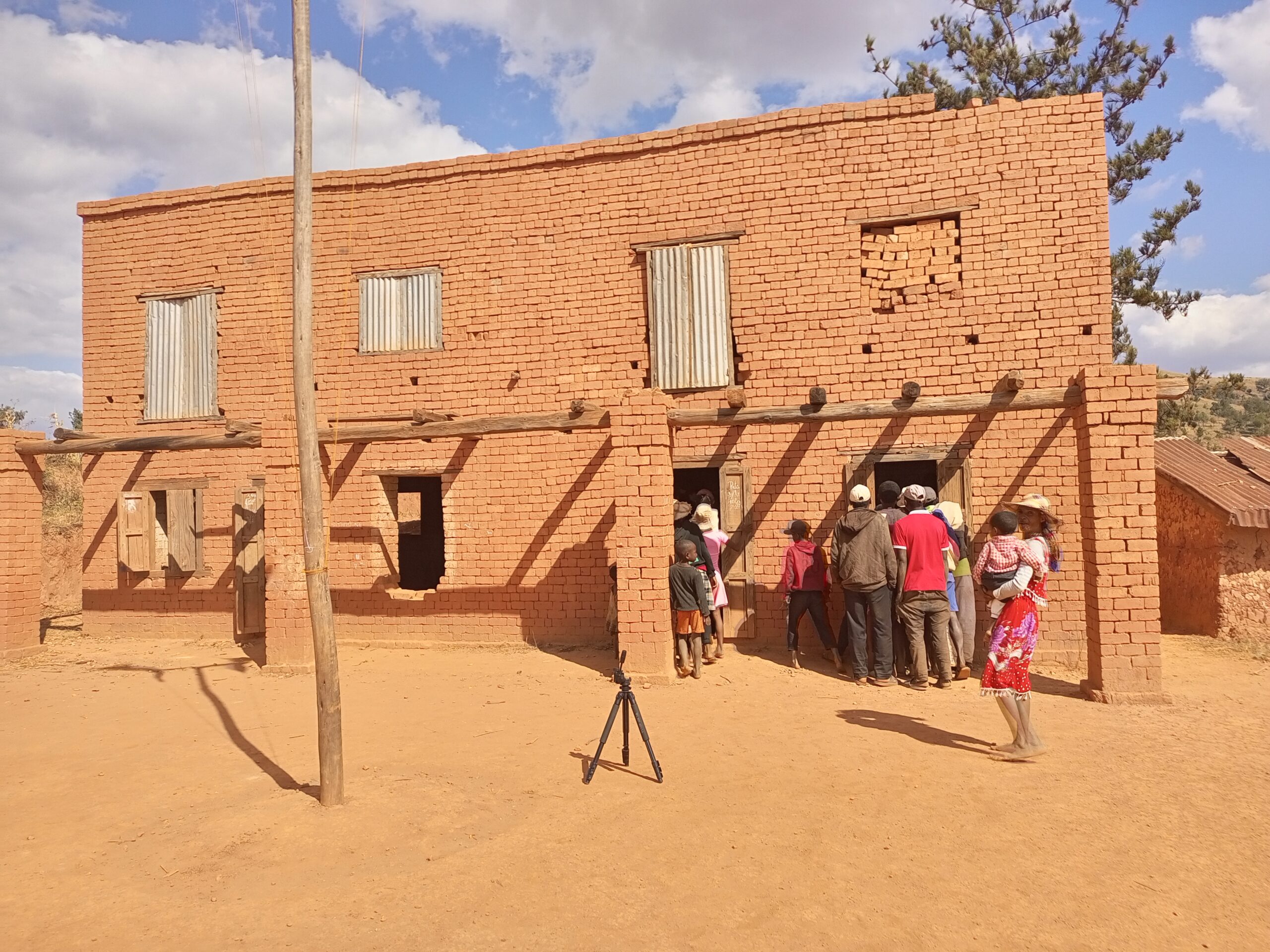 2023 0612 COLLEGE CATHOLIQUE MAROTSIRAKA (9)