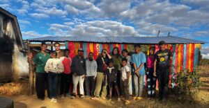 poulailler fini avec les jeunes malgaches poulailler fini avec les jeunes malgaches
